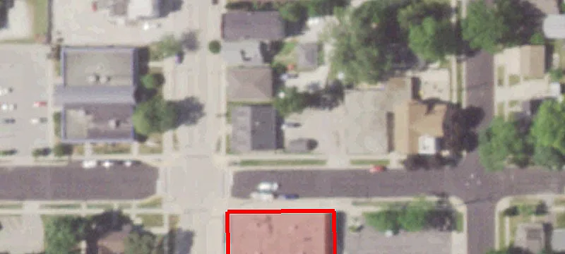 1129 Main St