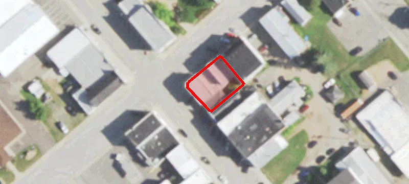 500 Webb St
