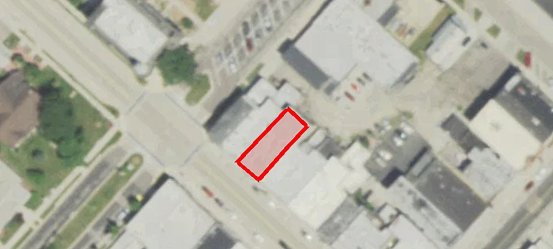 152 James St