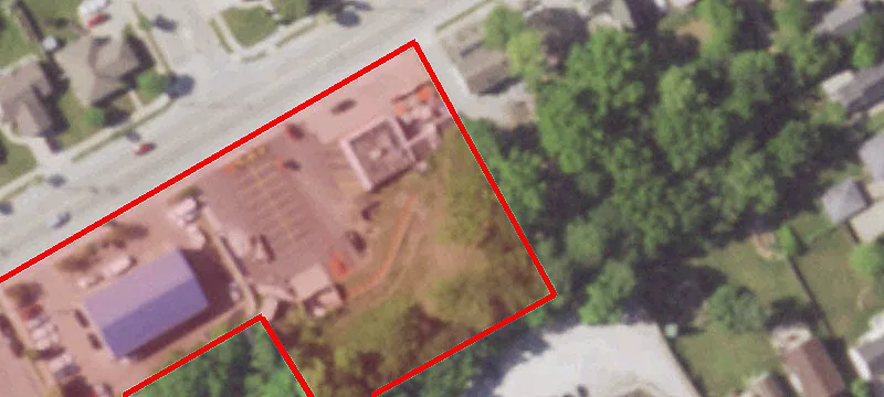 627 Main St