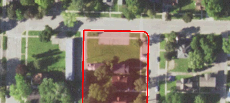 827 Cedar St