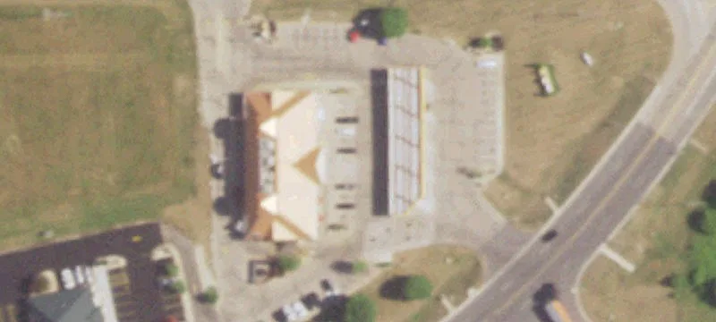 2526 Main St