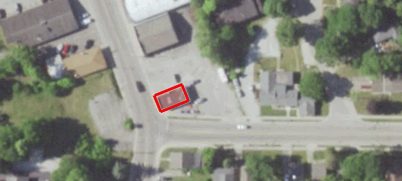 126 Lk Ave