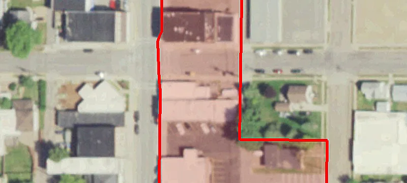 300 Main St