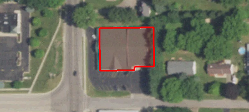 320 Main St