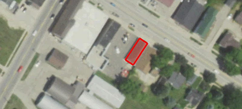 126 Main St
