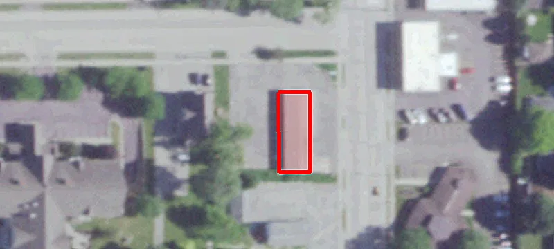 1339 Commercial St