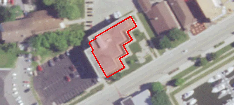 100 Main St