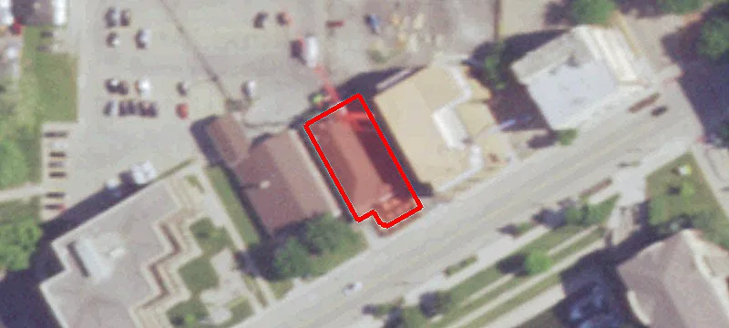 124 Main St