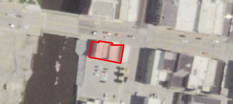 11 12th E Main St