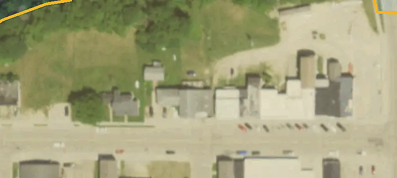 129 Edgewater St