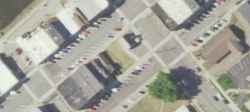 305 Main St