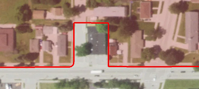 2516 Superior Ave