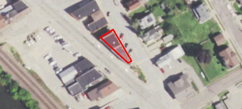 21 Main St