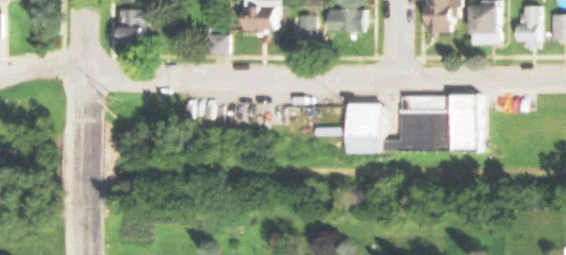 1421 James St