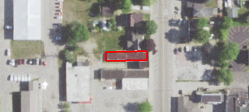 319 Freeman St