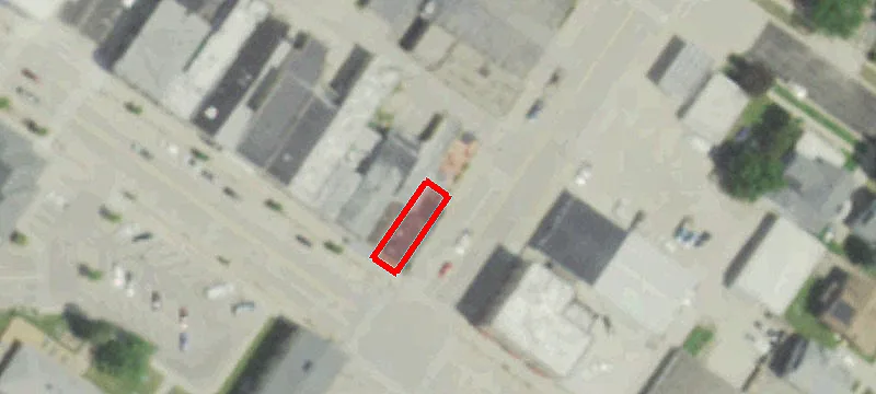2 Fulton St