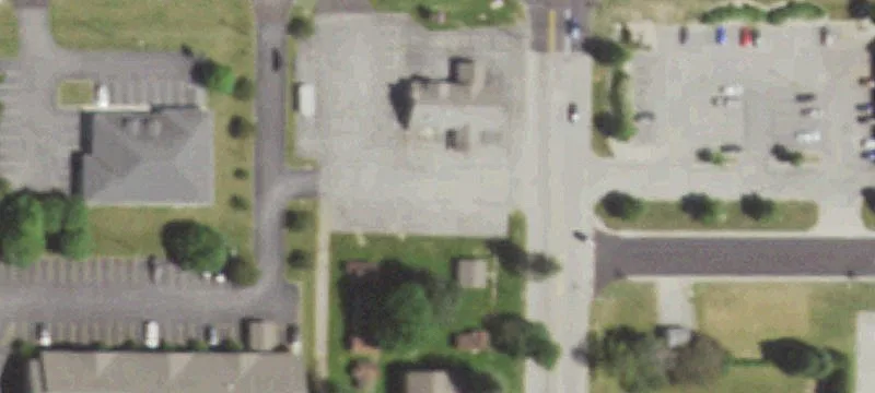 911 Grn Bay Rd
