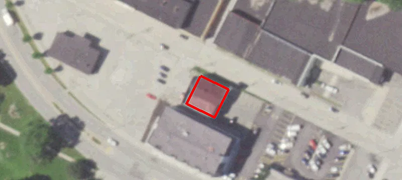 900 Cedar St