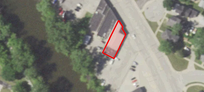 1464 Main St