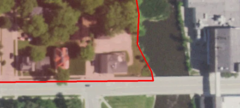 110 Lk St