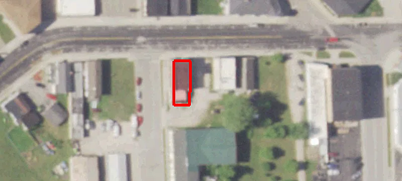 305 Main St