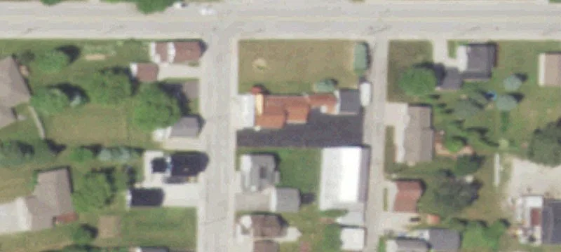 105 2nd Ave