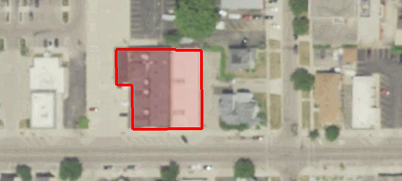 557 Grand Ave