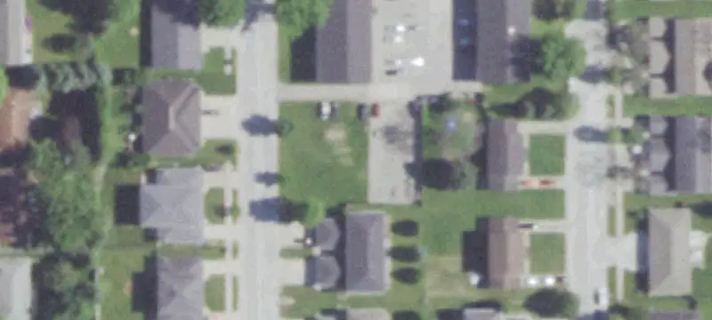 1326 Honeysuckle Ln