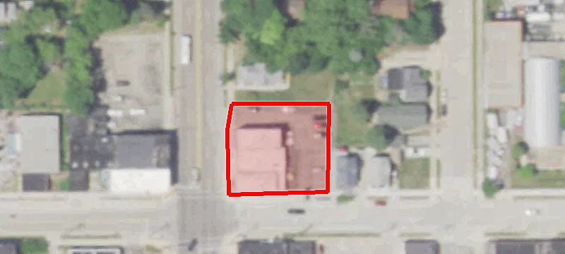 1207 Main St