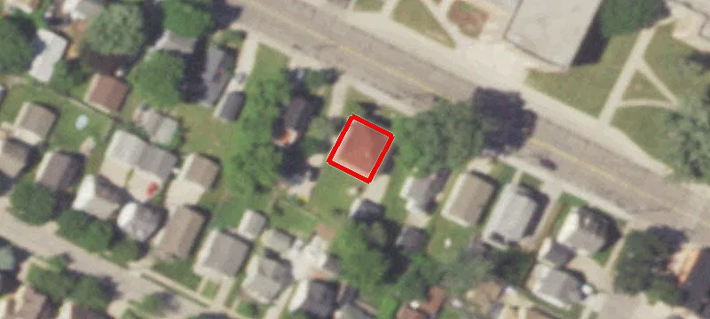 983 Shawano Ave