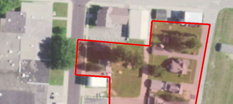 350 Main St