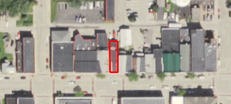 106 Main St