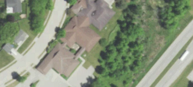 1900 Woodland Dr