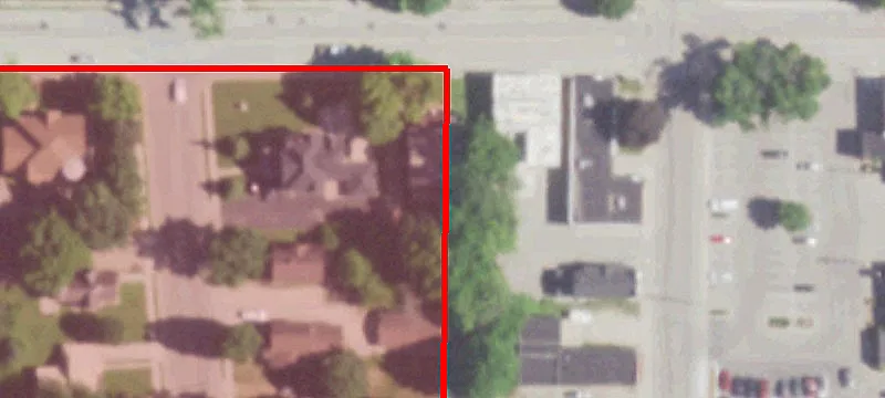 212 Green Bay St