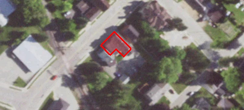 410 Kettle Moraine S Dr