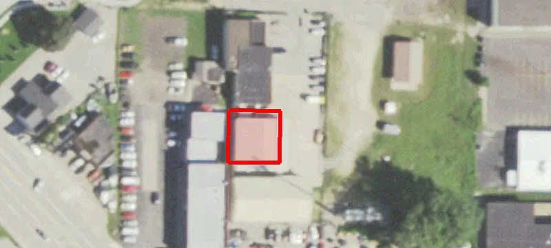 2002 Ward Ave