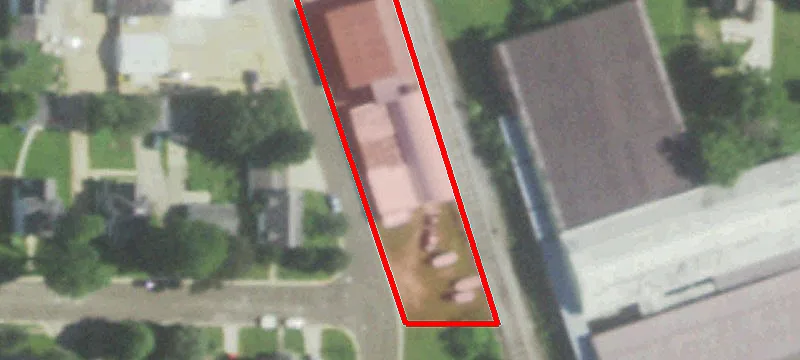 109 Commercial St