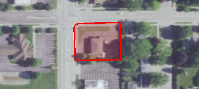 1404 Commercial St