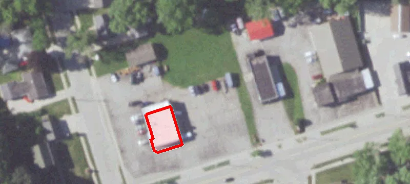 1320 Main St