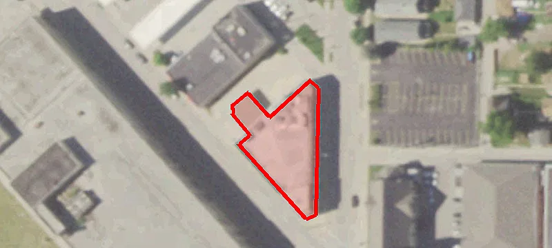 2102 Fond Du Lac Ave