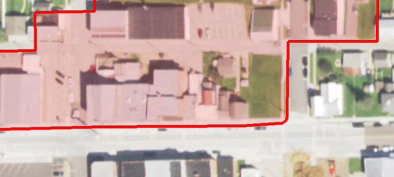 1516 Commercial St