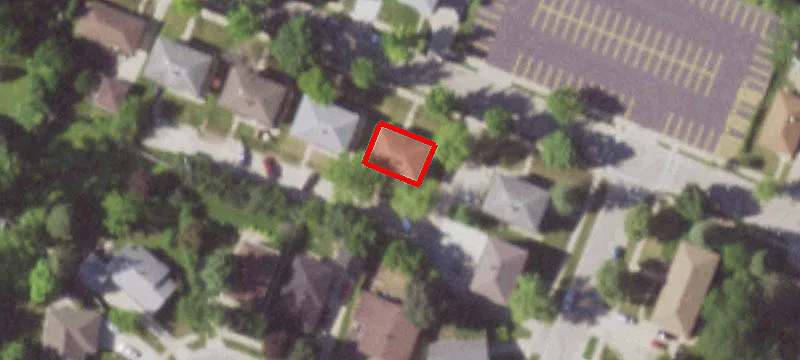 805 John St