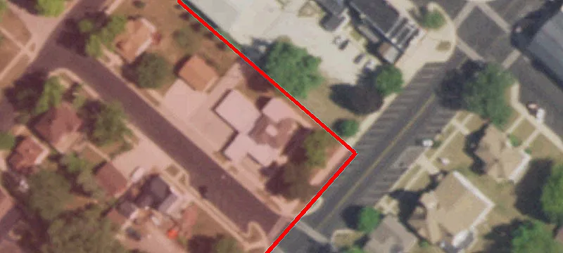 320 Main St