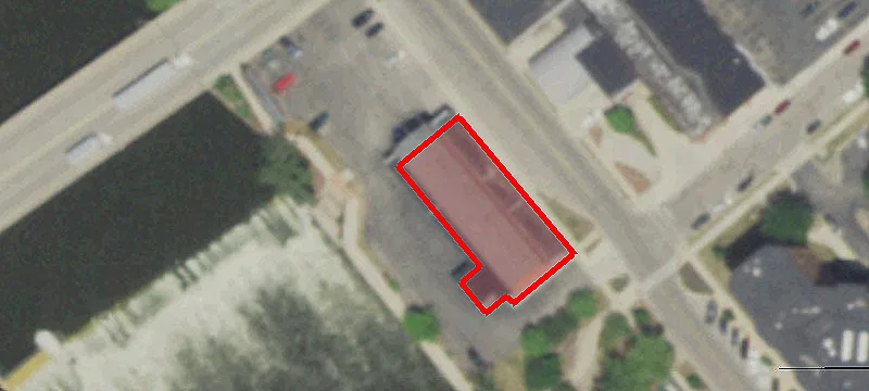301 Main St