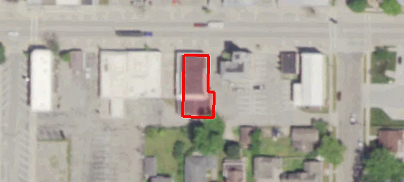 136 Main St