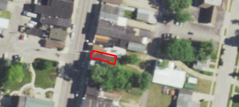 132 Main St