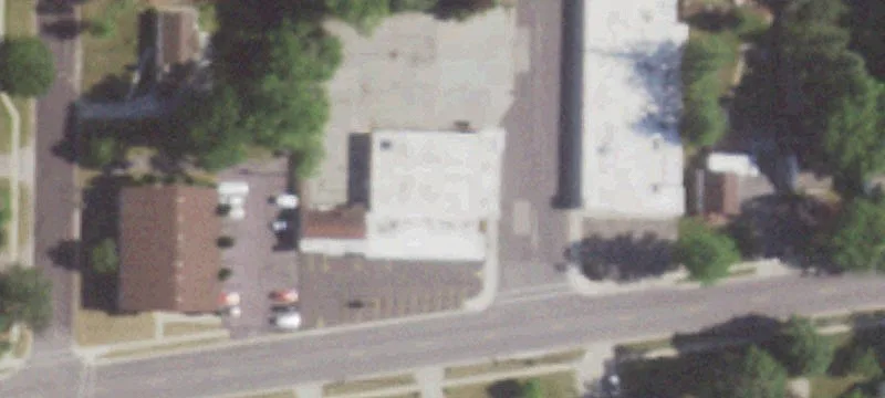 3076 Main St