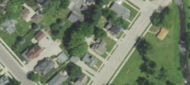 208 Swift St