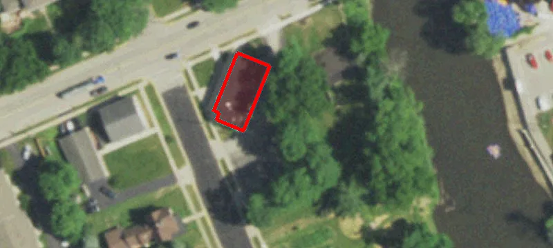 102 Main St